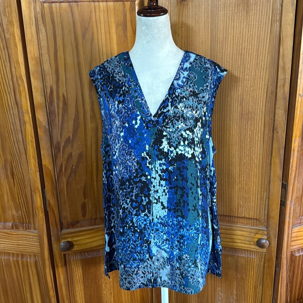Premise Studio Sleeveless Blouse
